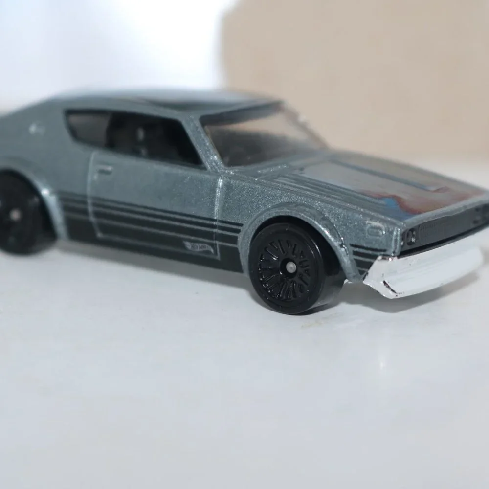 Hot Wheels Then & Now Nissan Skyline CUSTOM keychain